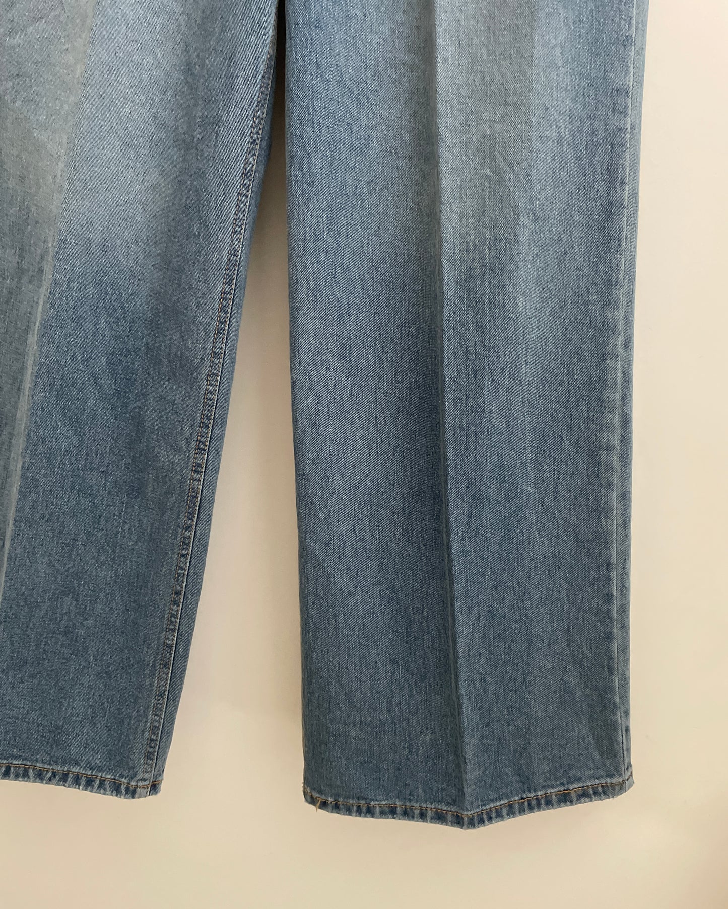 Structured Wide Jeans