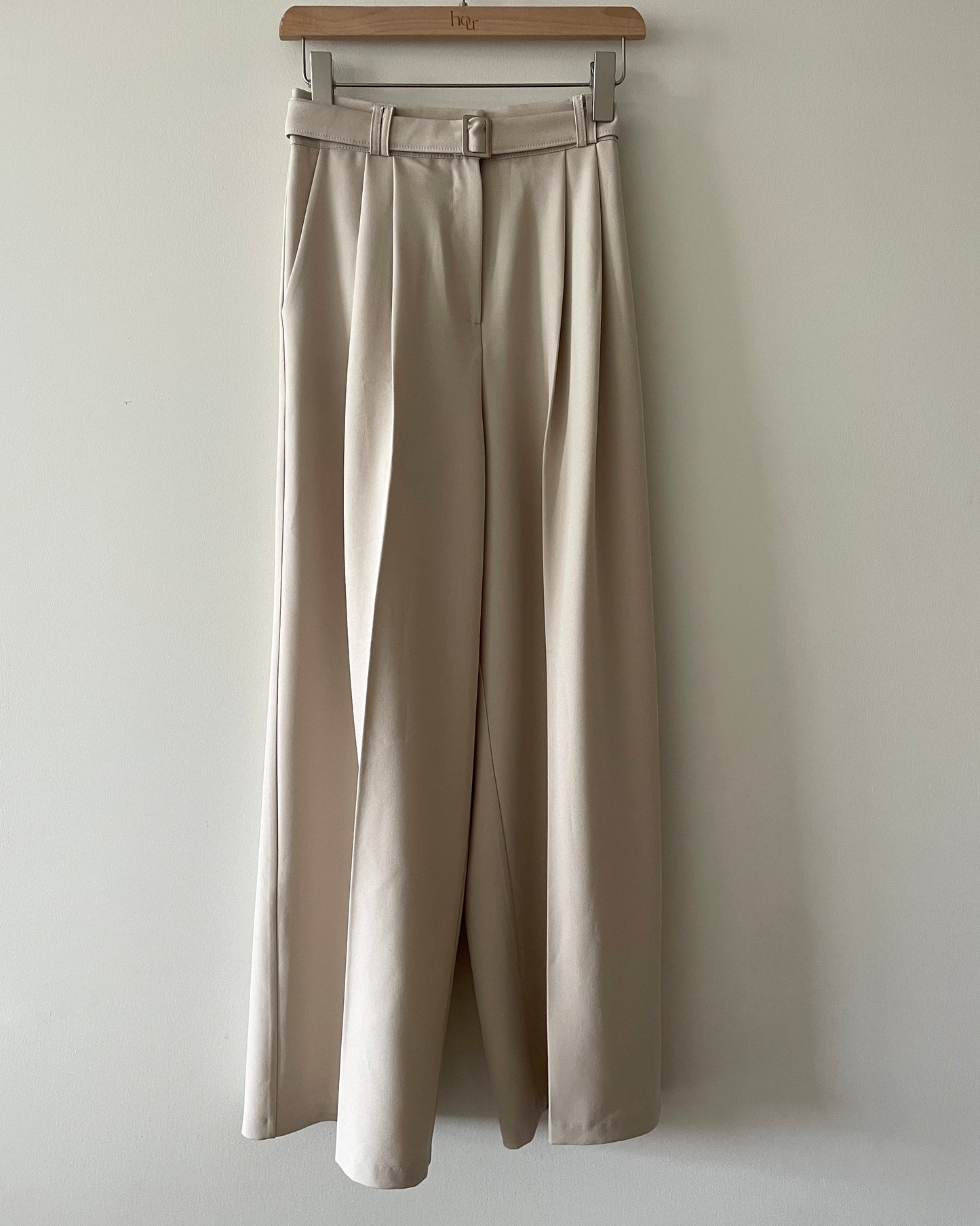 Belted Pin-tuck Wide Trouser