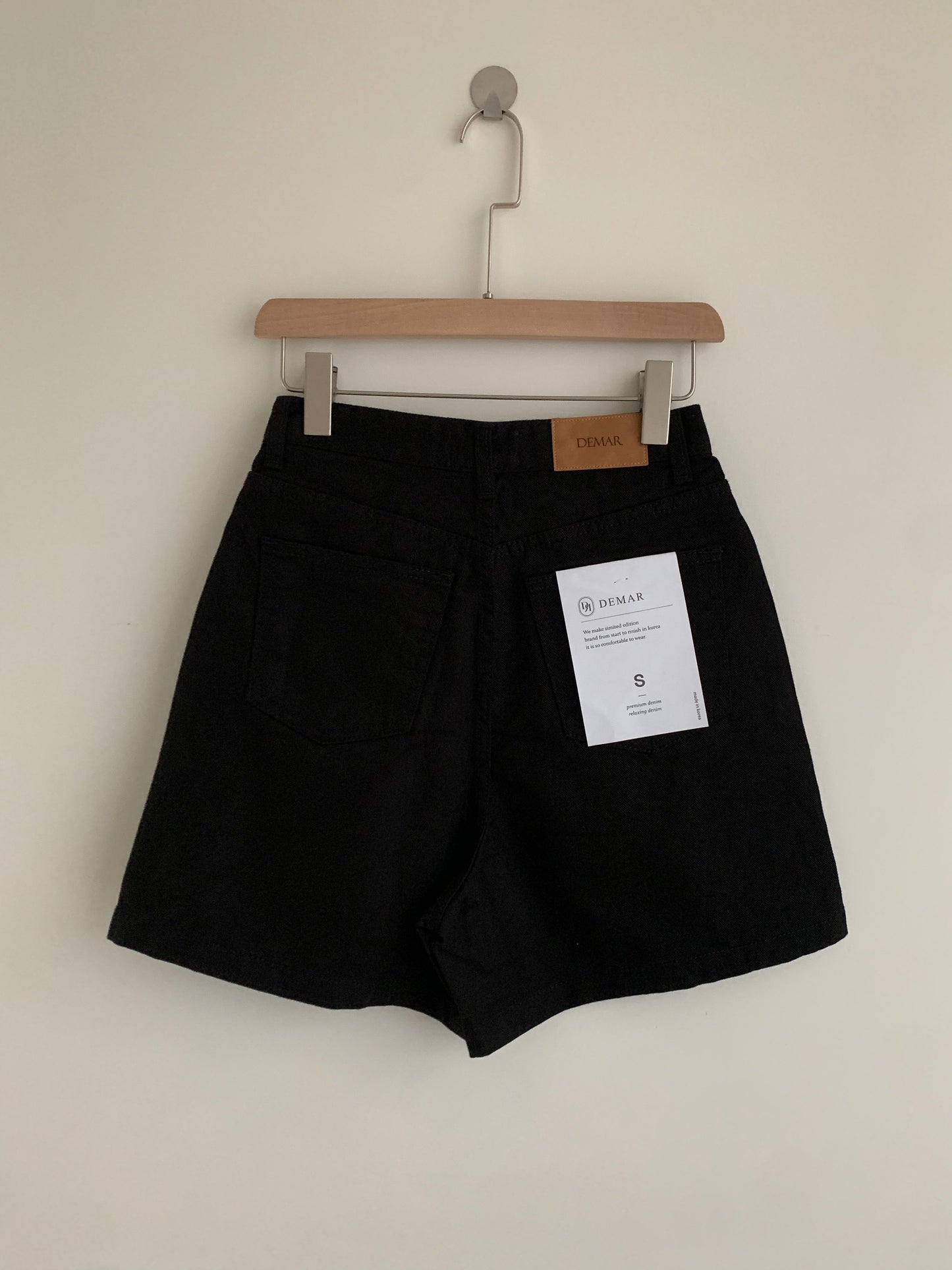 Simple Cotton Shorts (Black)