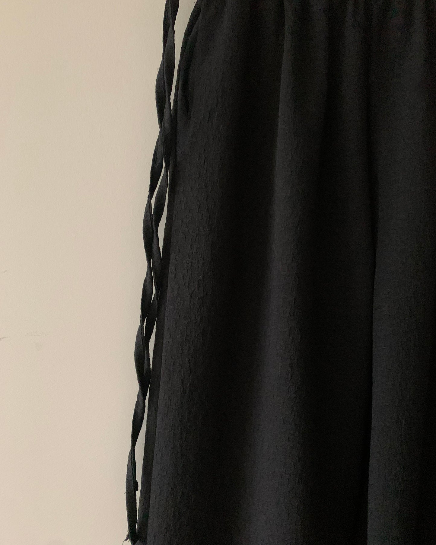 Side-Tie Bloom Pants (Black)