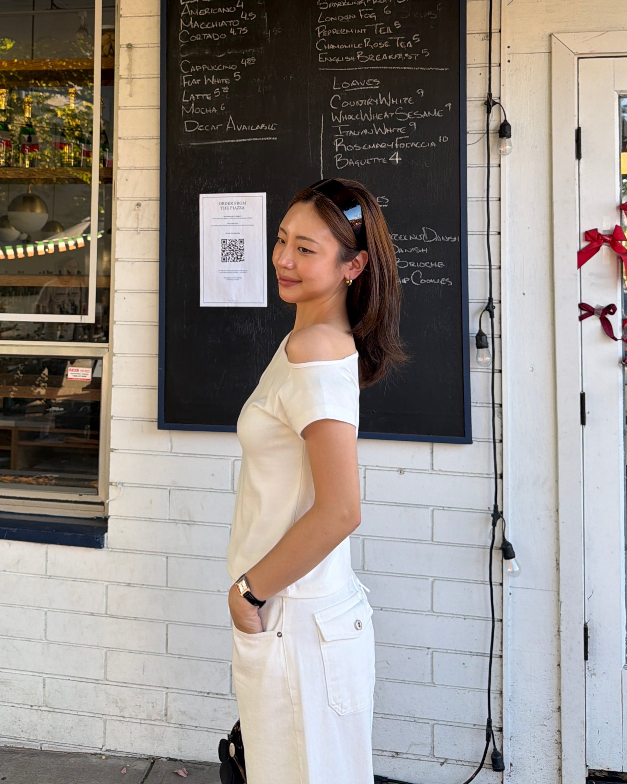 ONE SHOULDER T-SHIRT