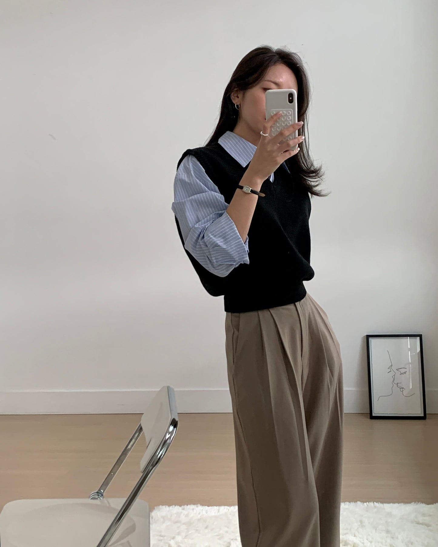 V-neckline knit vest - Black