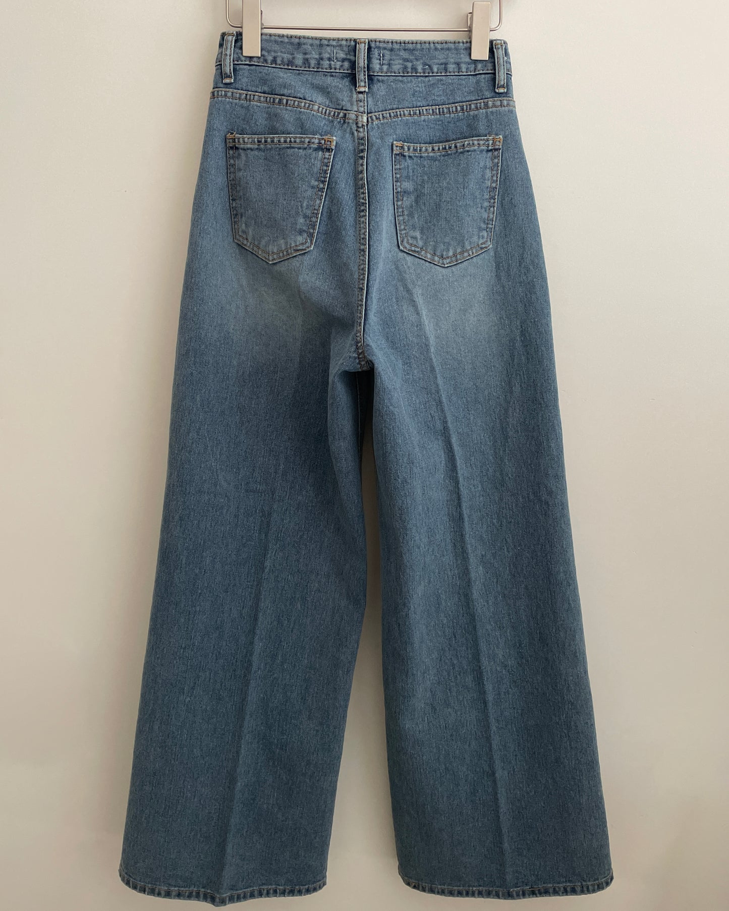 Structured Wide Jeans