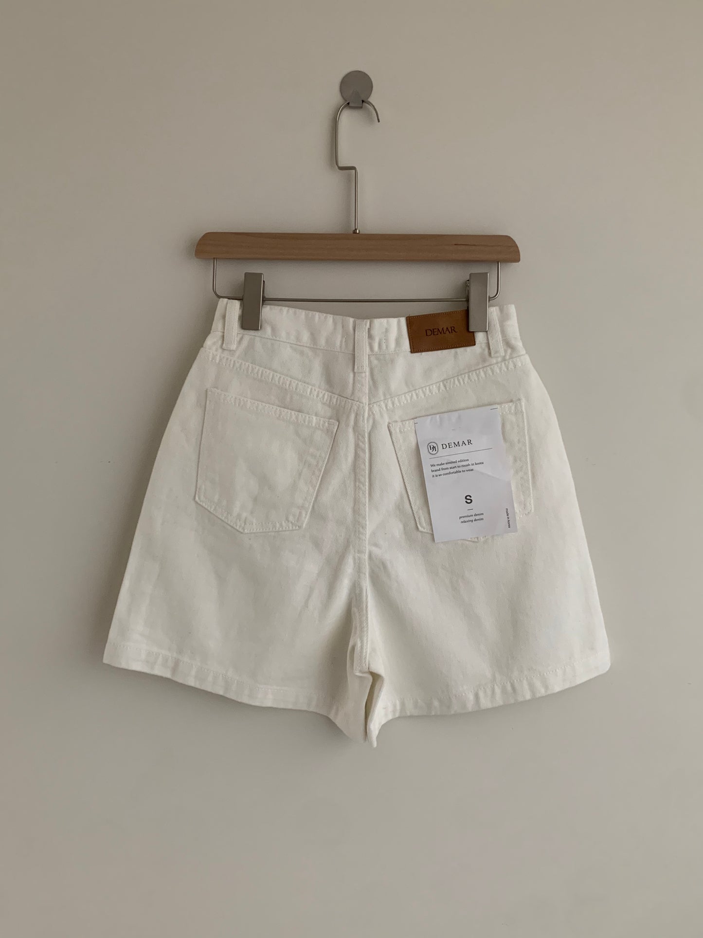 Simple Cotton Shorts (Ivory)
