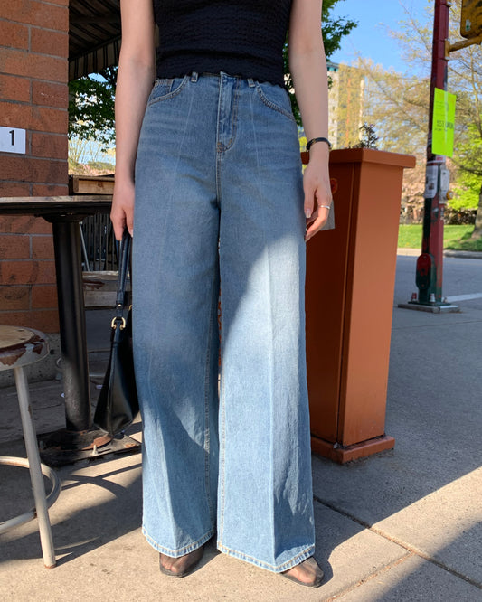 Structured Wide Jeans
