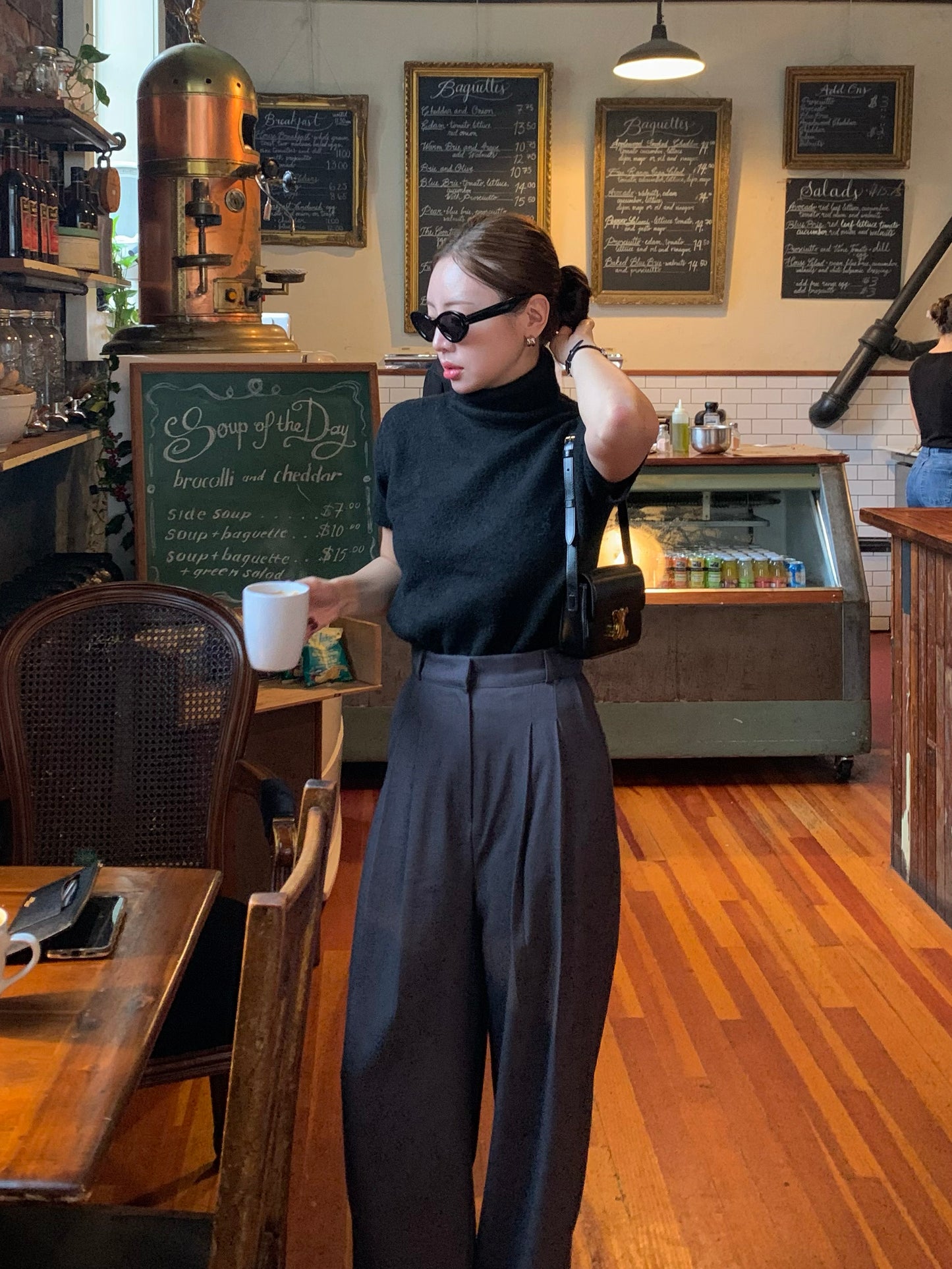 Basic Turtle-neck Knit Top