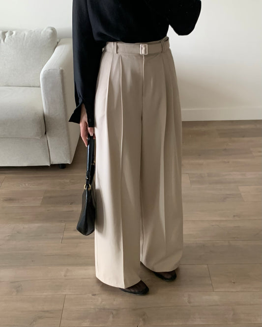 Belted Pin-tuck Wide Trouser