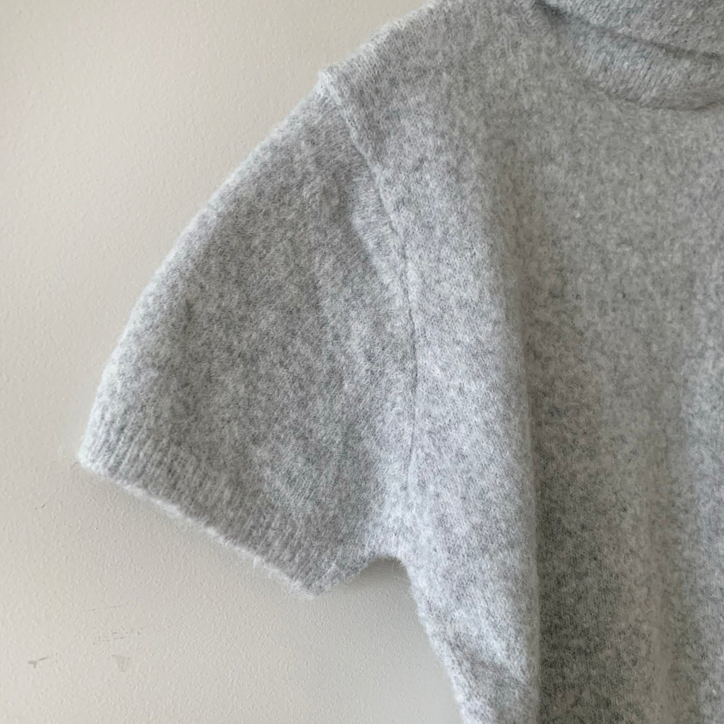 Basic Turtle-neck Knit Top