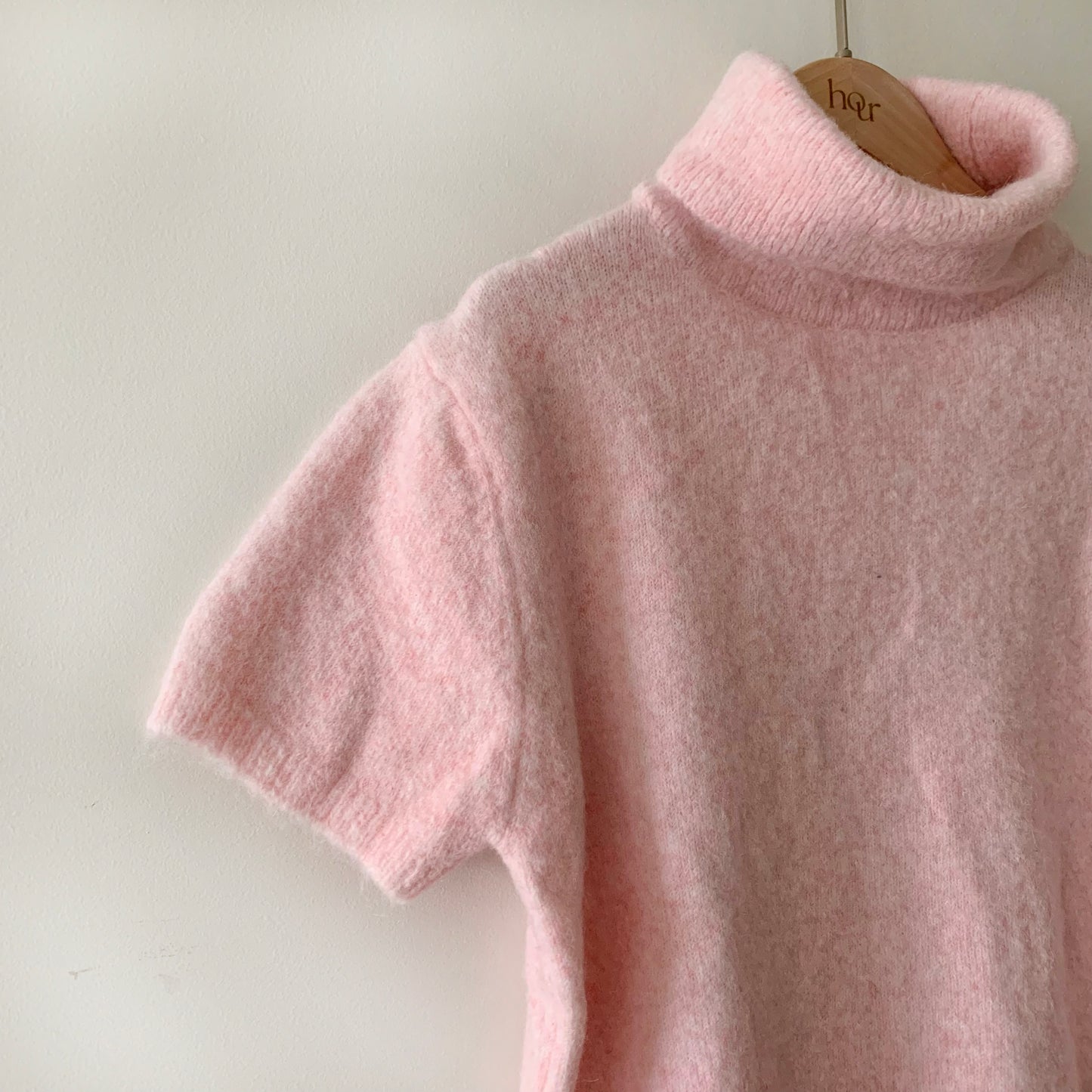 Basic Turtle-neck Knit Top
