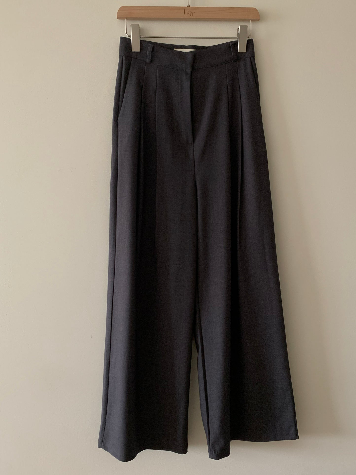 Winter Pin-tuck Wide Trouser