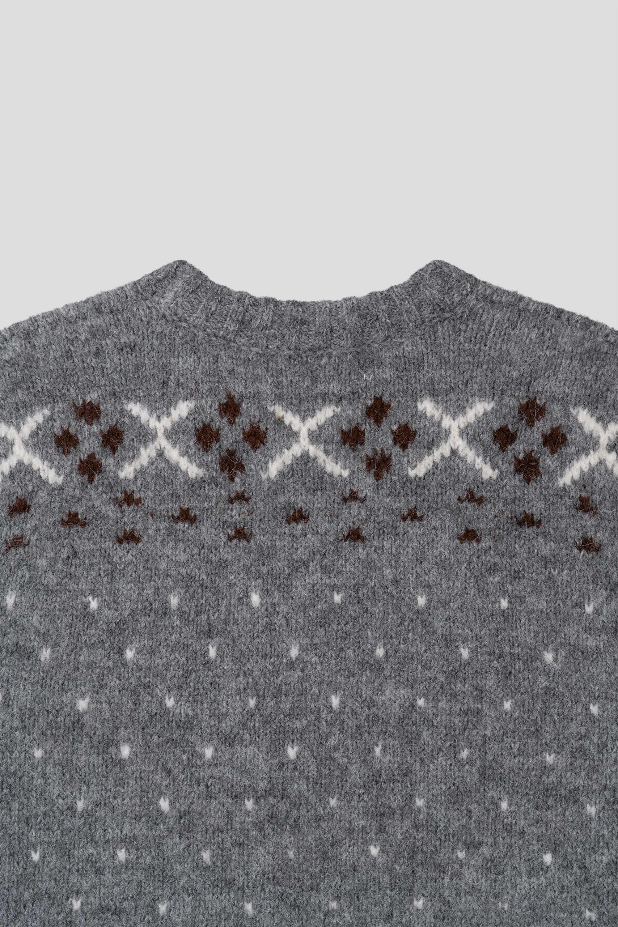 SNOW ROUND SWEATER