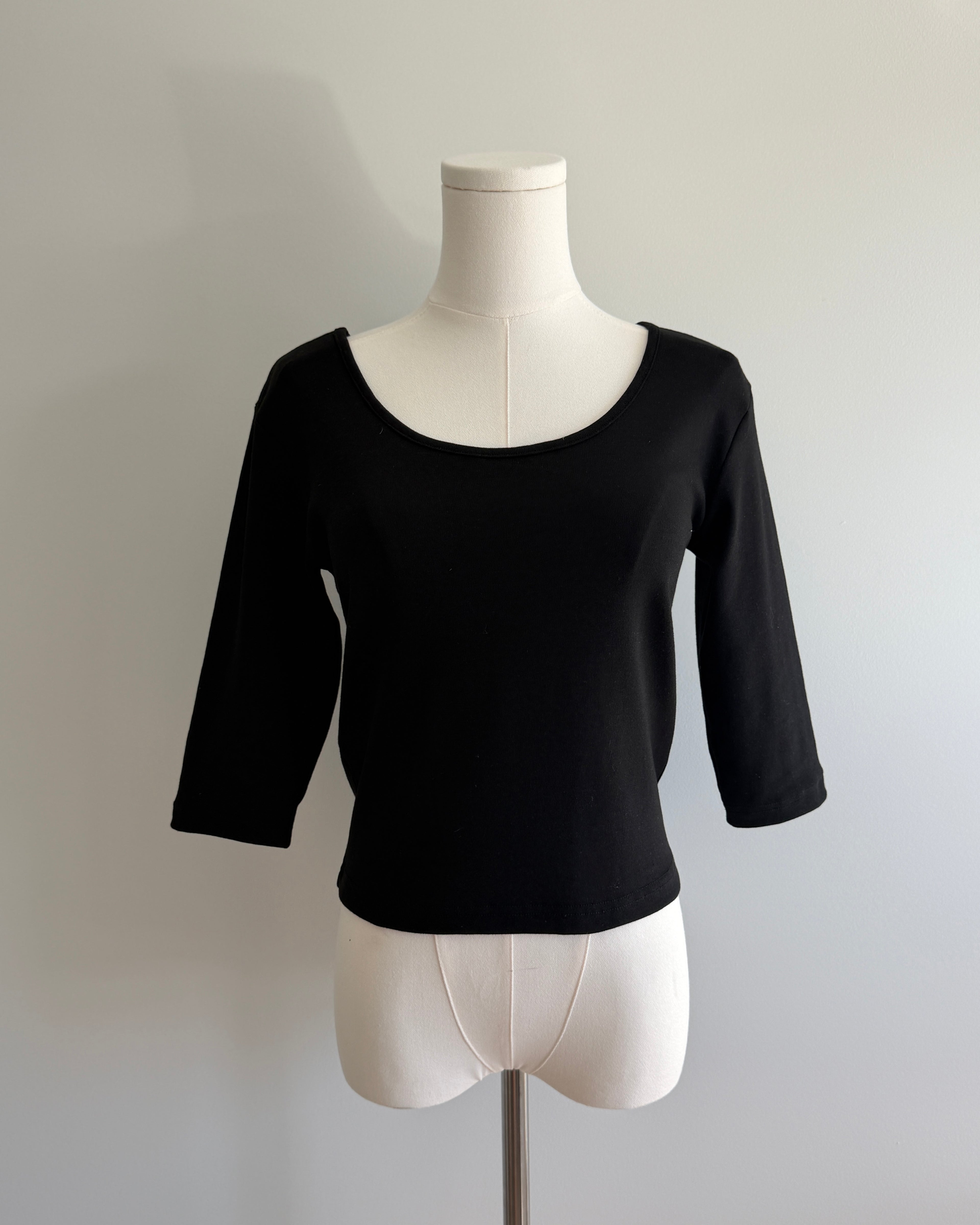 U- neckline T-shirt