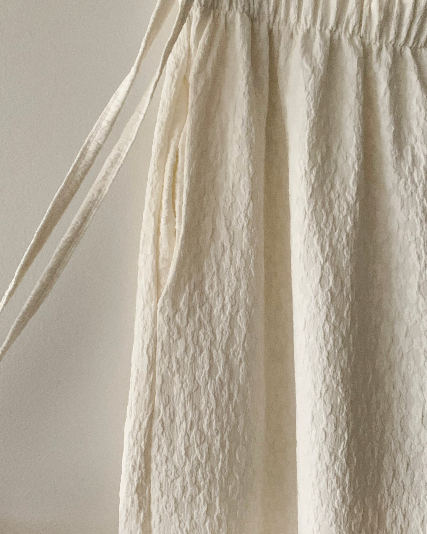 Side-Tie Bloom Pants (Ivory)