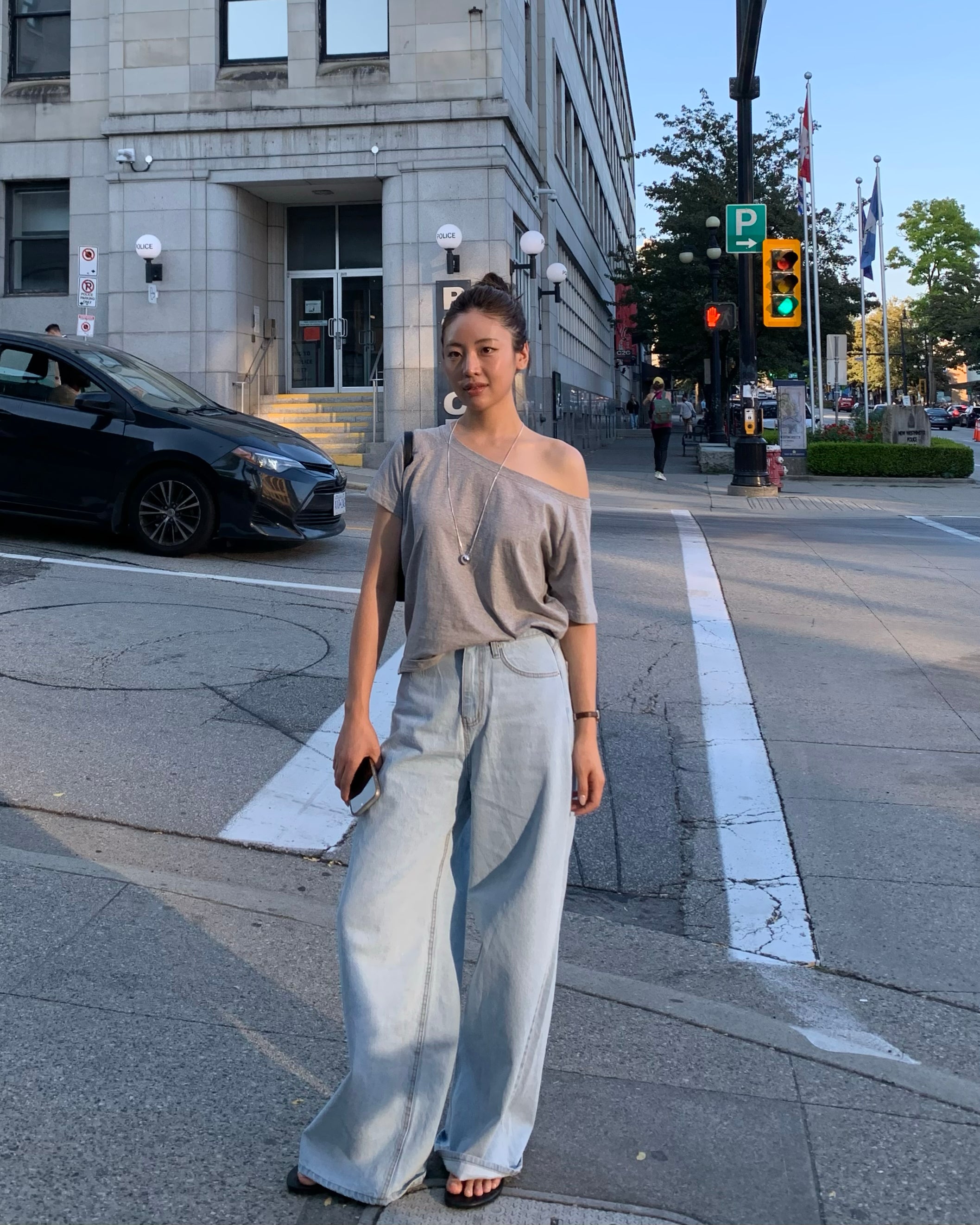 LIGHT-BLUE WIDE DENIM PANTS