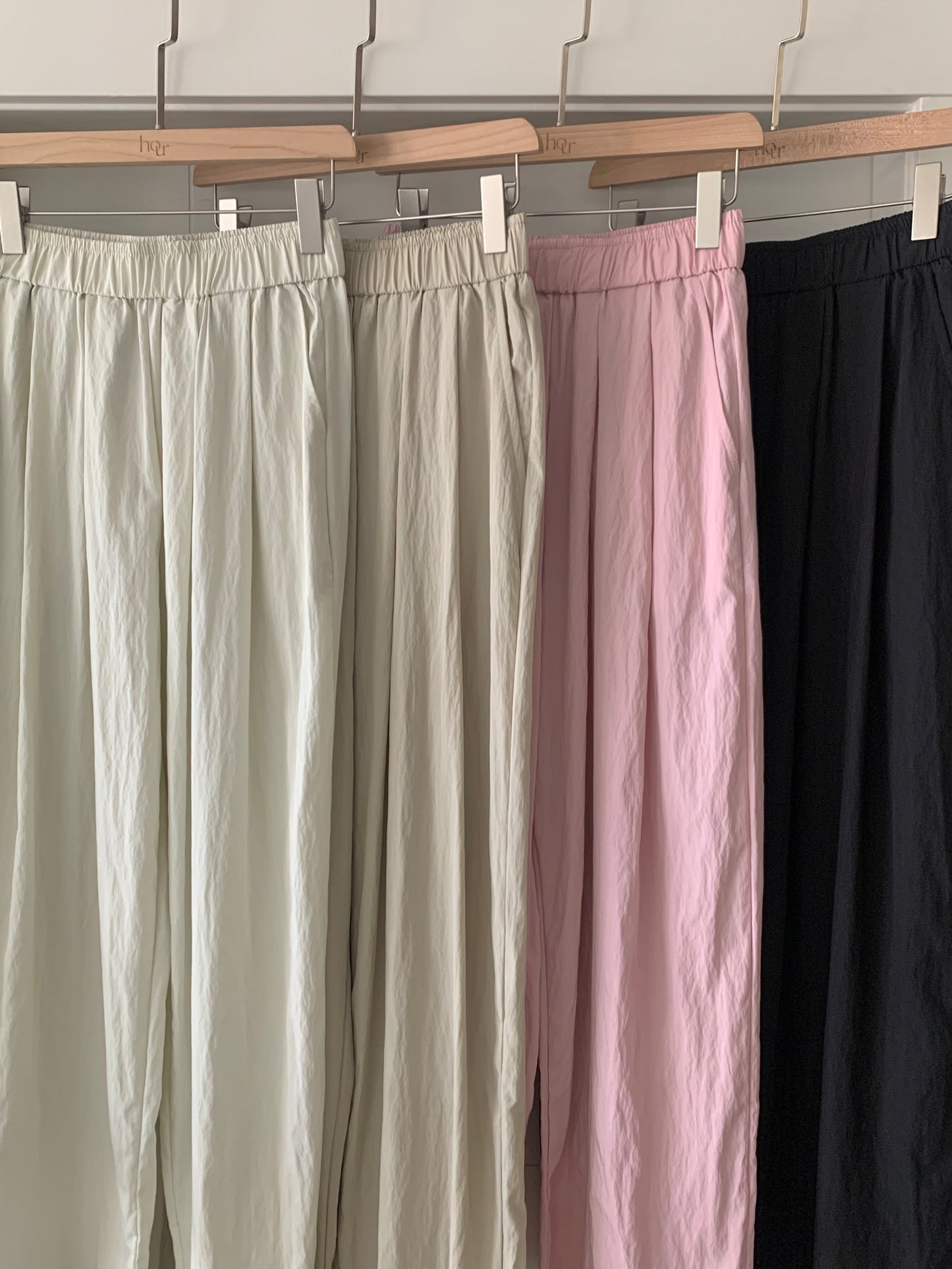 Crinkle Band Pants