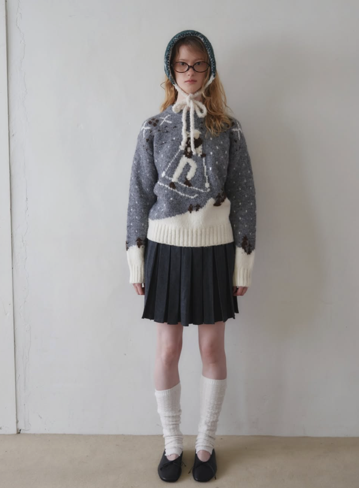 SNOW ROUND SWEATER