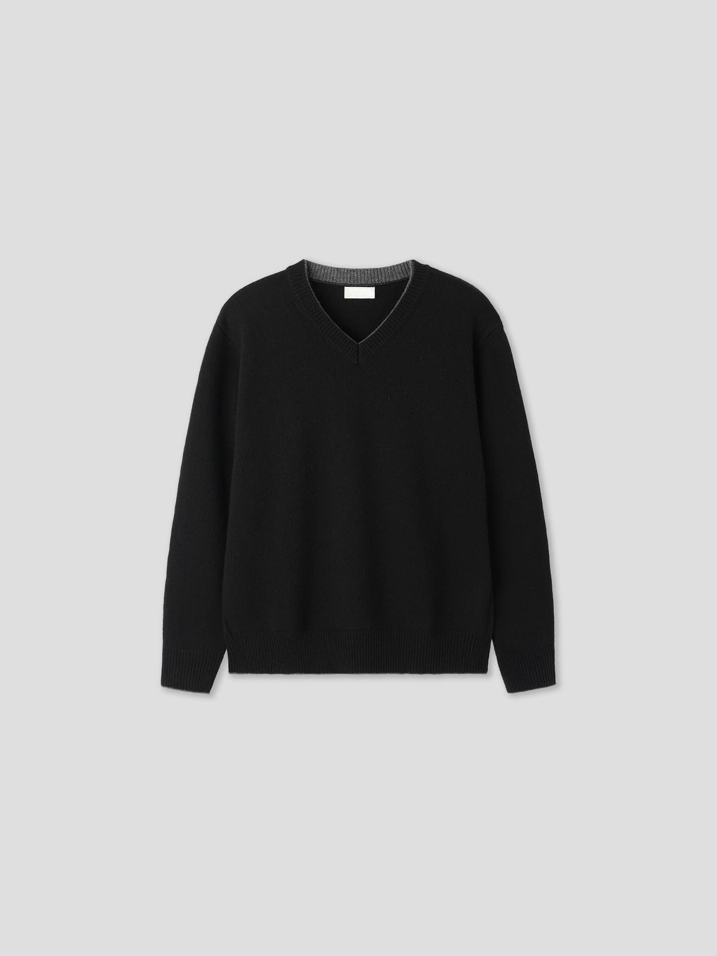 (Unisex) LAYERED LAMBSWOOL V-NECK SWEATER