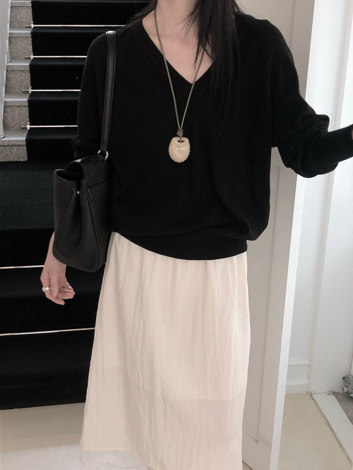 Cashmere V-neckline Knit