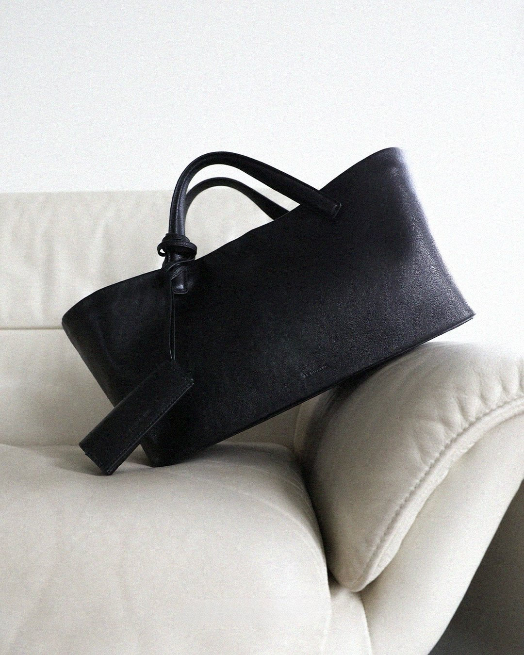 REAL LEATHER TOTE