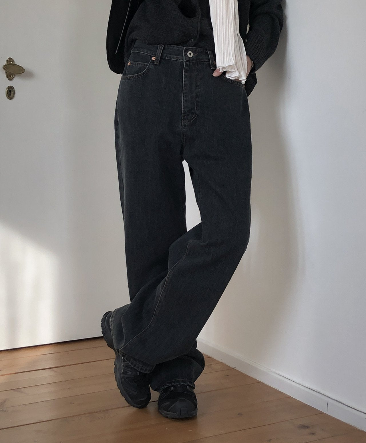 FLEECE-LINED VINTAGE DENIM