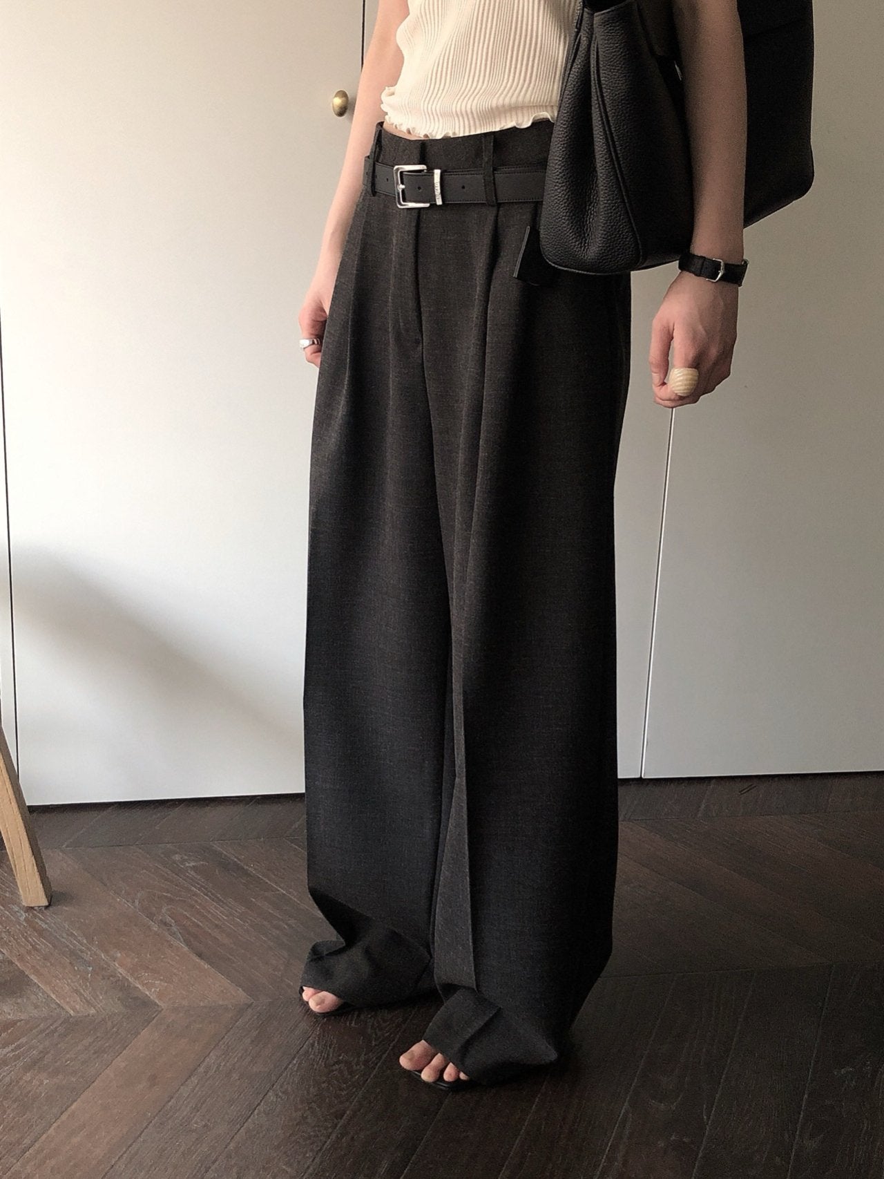 Momento Wide-leg Trouser