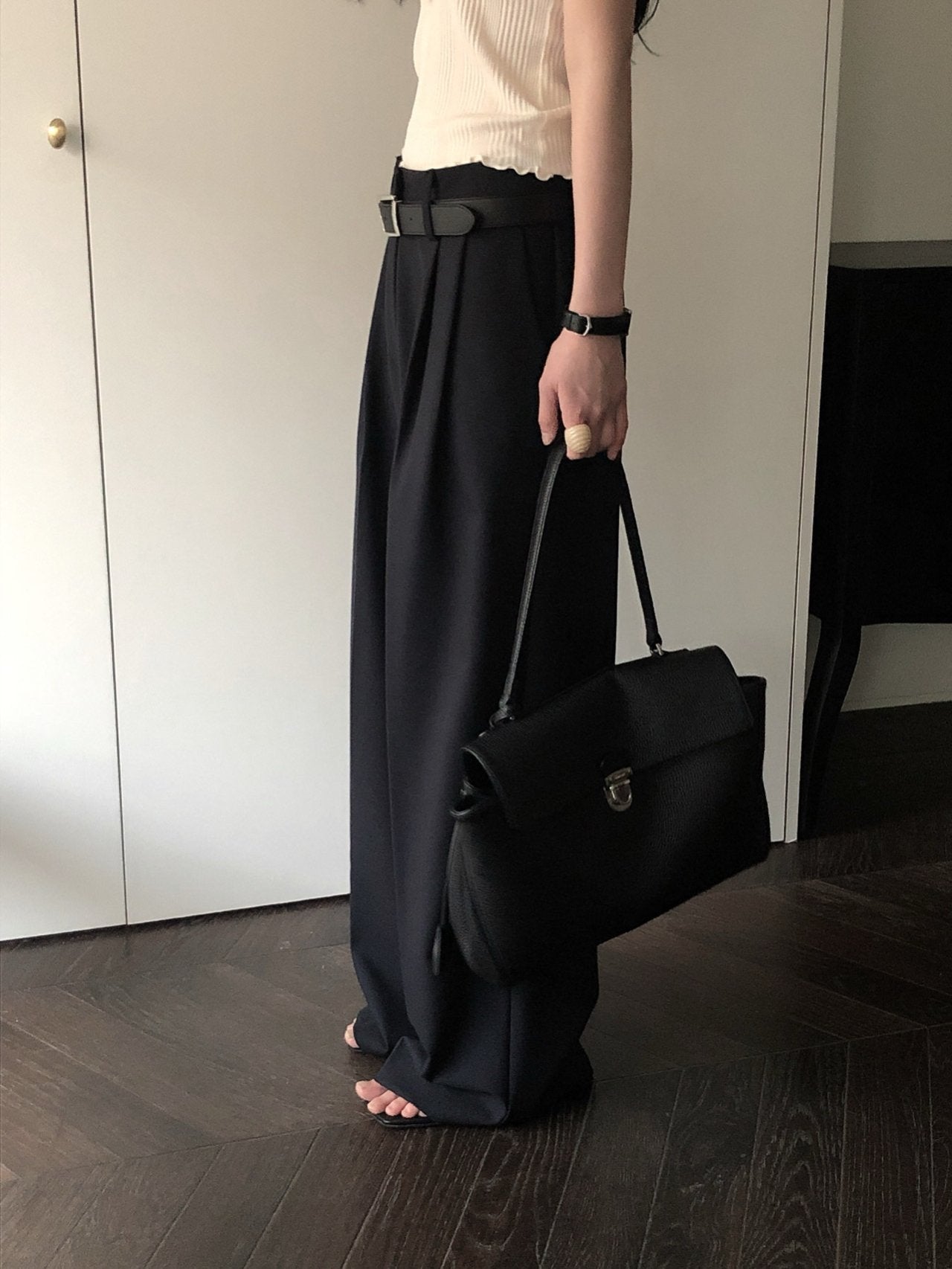 Momento Wide-leg Trouser