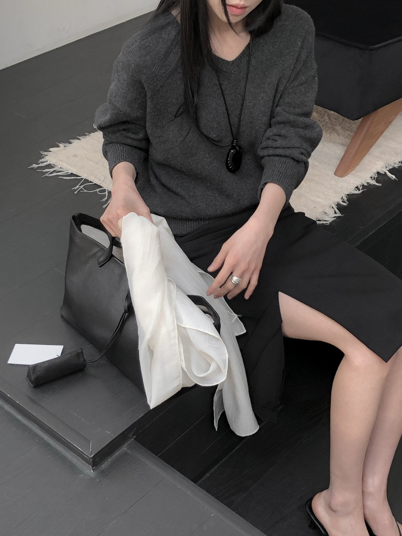 Cashmere V-neckline Knit