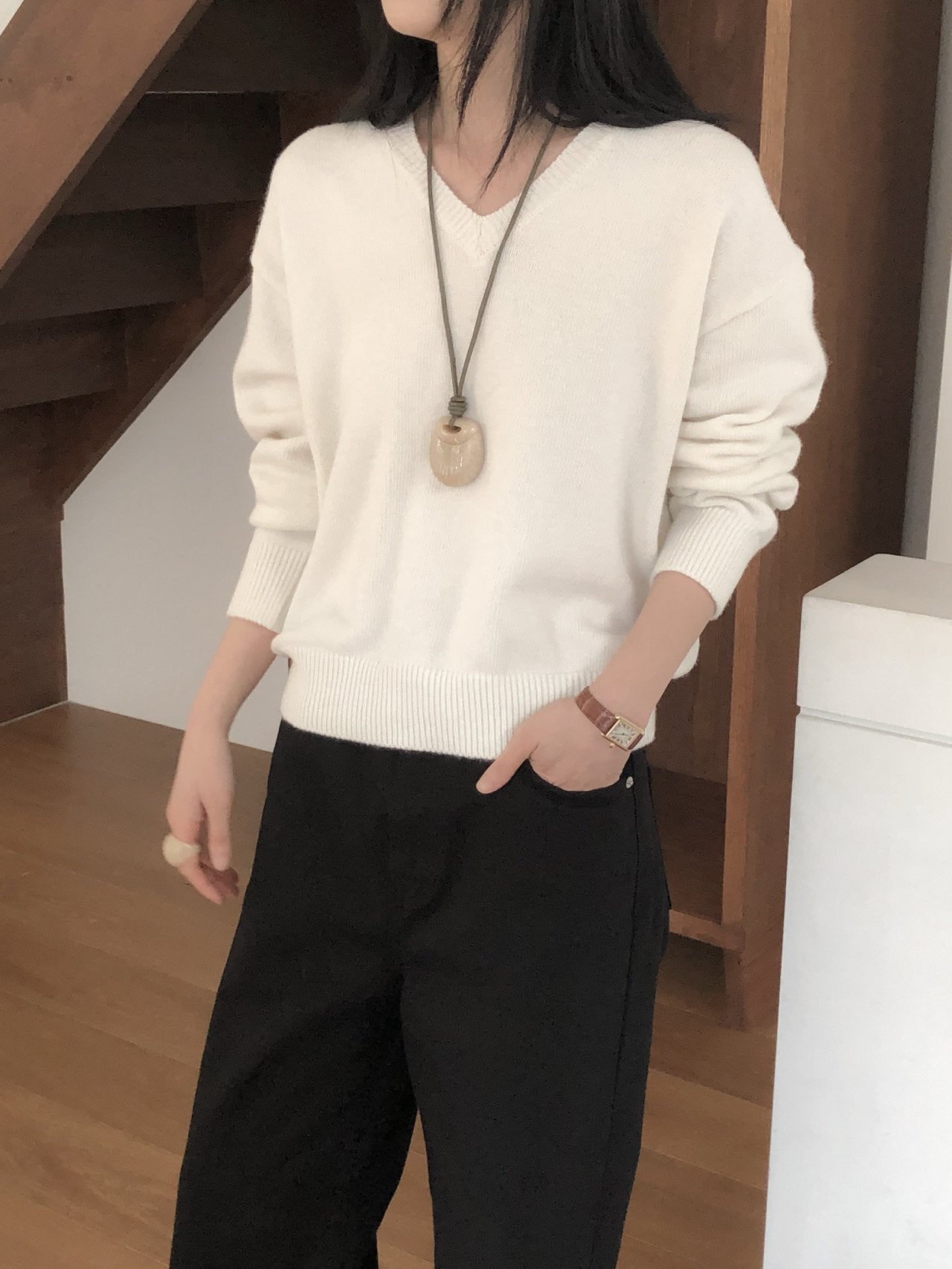 Cashmere V-neckline Knit